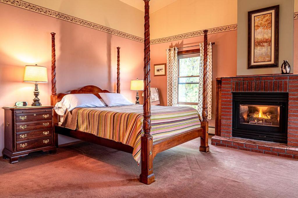Point Au Roche Lodge بلاتسبورغ المظهر الخارجي الصورة