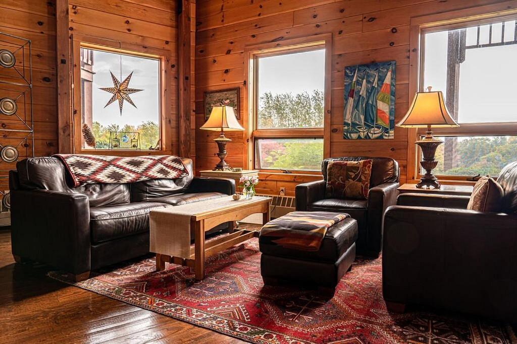 Point Au Roche Lodge بلاتسبورغ المظهر الخارجي الصورة