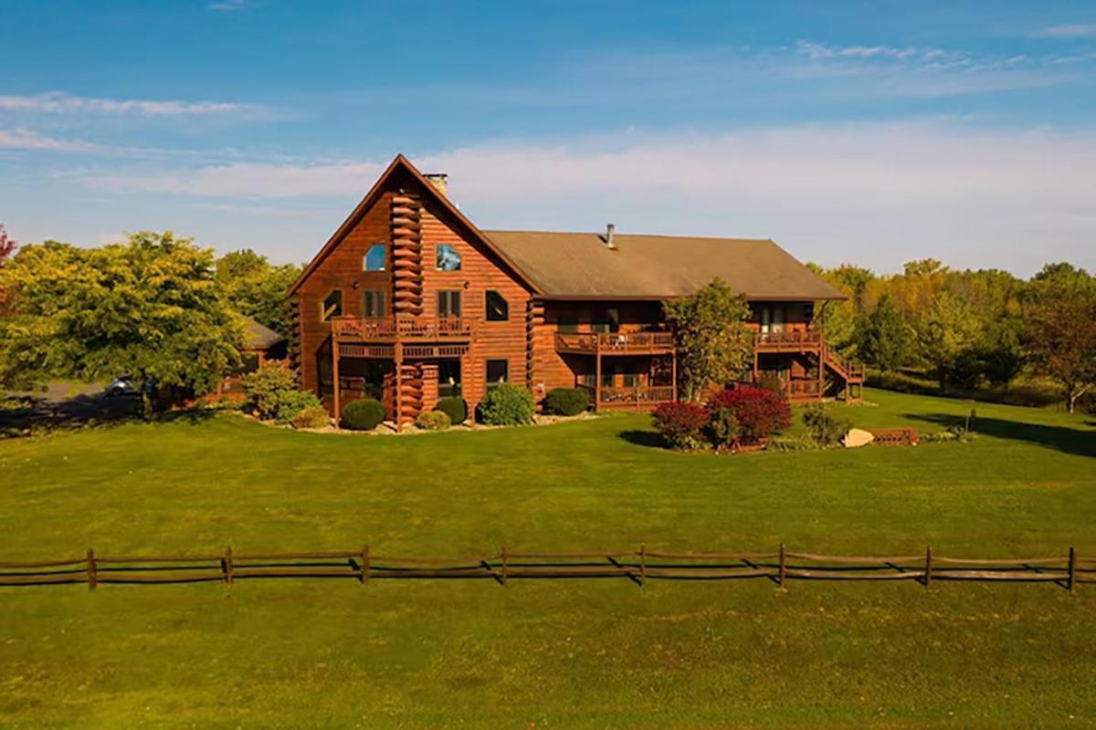 Point Au Roche Lodge بلاتسبورغ المظهر الخارجي الصورة